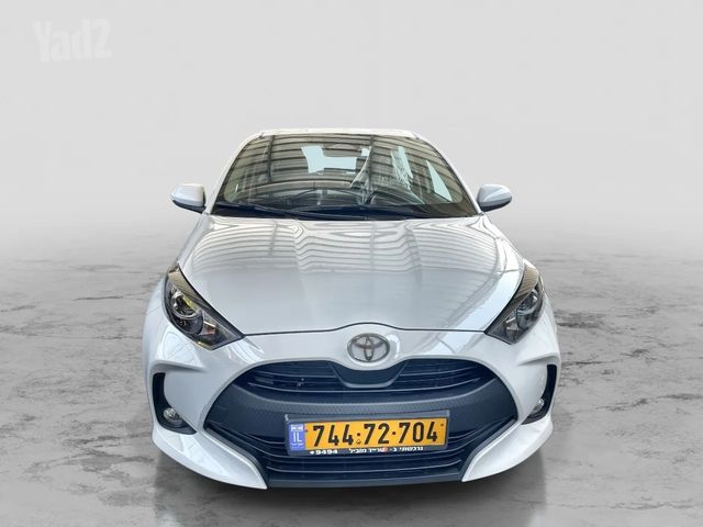 מודעת רכב טויוטה יאריס