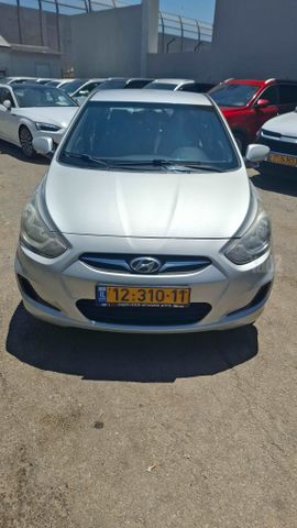 יונדאי אקסנט i25