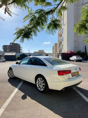 אאודי A6