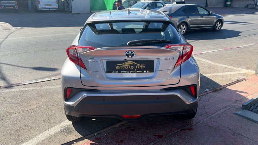 טויוטה C-HR