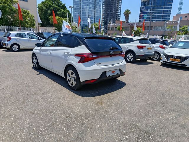 יונדאי i20