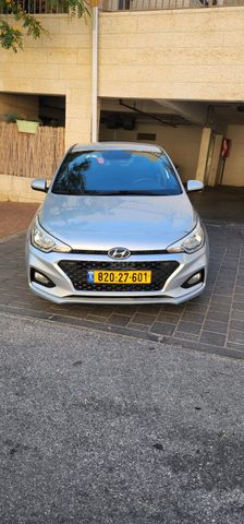יונדאי i20