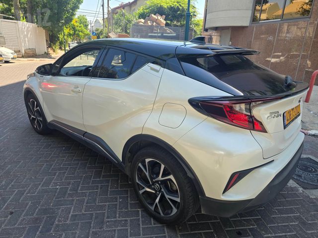 טויוטה C-HR
