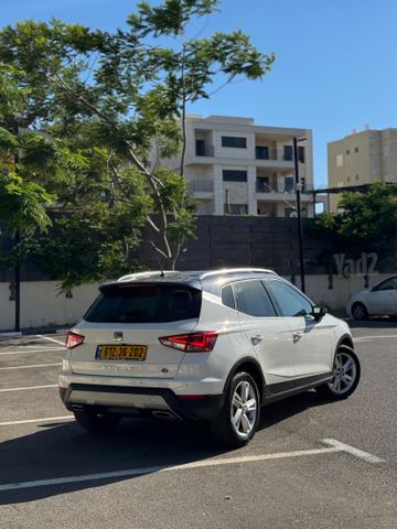 סיאט ארונה