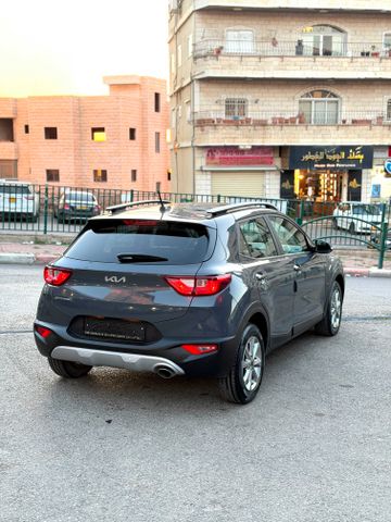 מודעת רכב קיה סטוניק 1