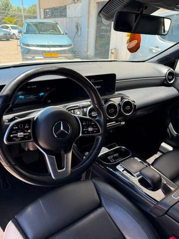 מרצדס-בנץ A-class