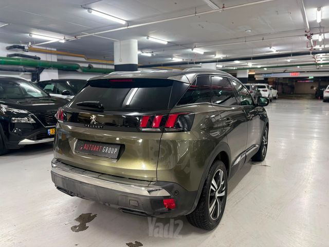 פיג'ו 3008