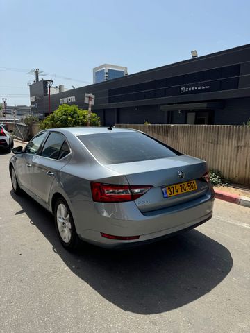 סקודה סופרב