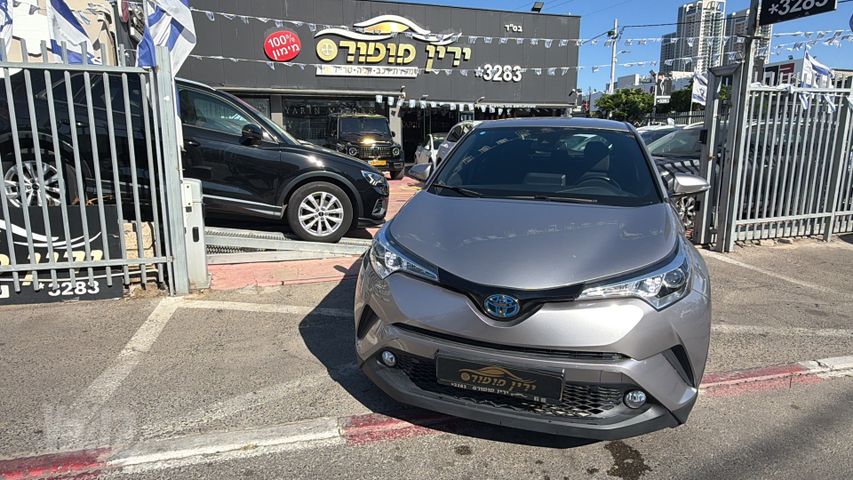 טויוטה C-HR