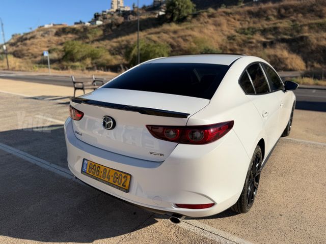 מאזדה 3