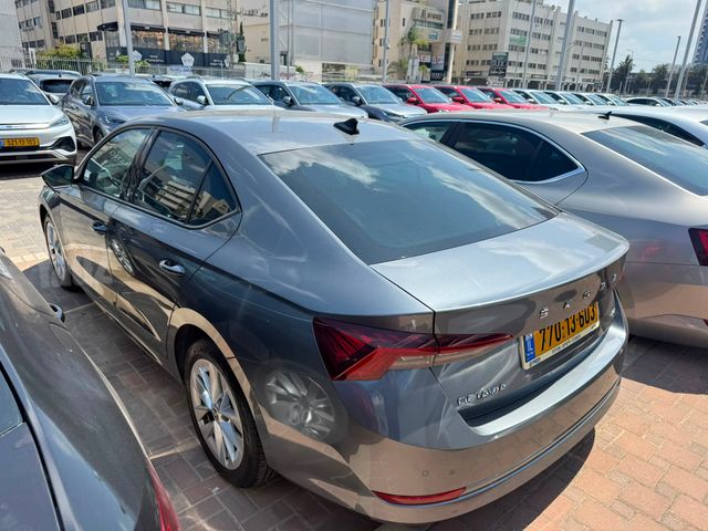 סקודה אוקטביה