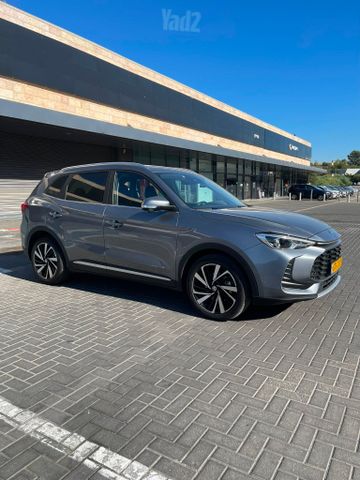 אם ג'י ZS