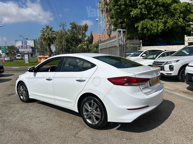 יונדאי אלנטרה