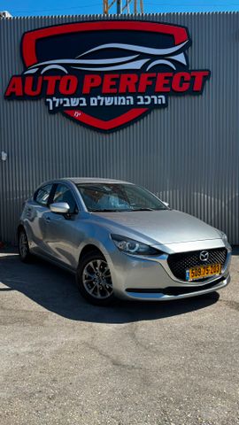 מודעת רכב מאזדה 2