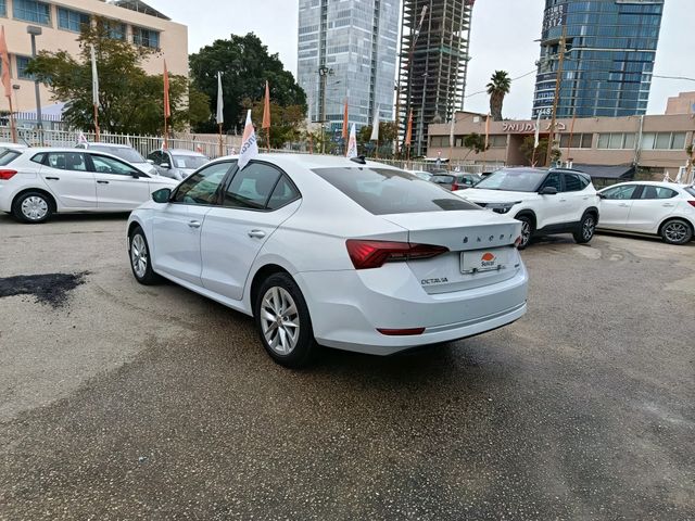סקודה אוקטביה