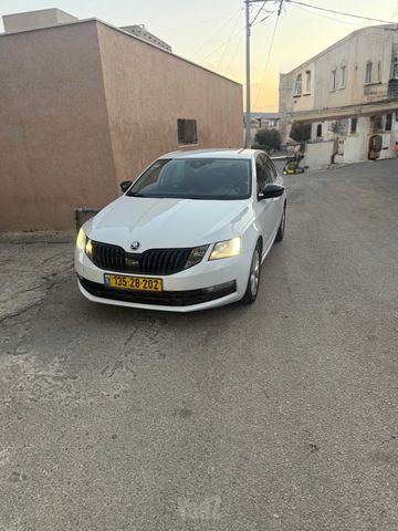 סקודה אוקטביה