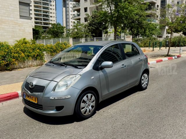 מודעת רכב טויוטה יאריס