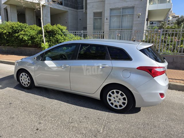 יונדאי i30