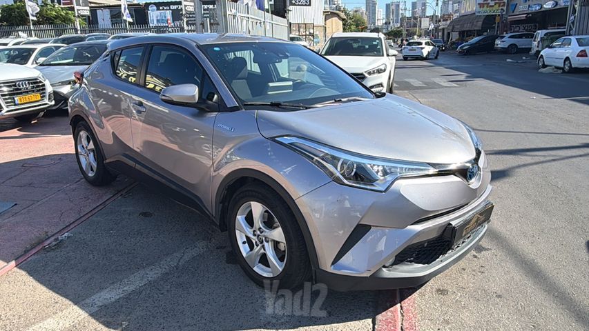 טויוטה C-HR