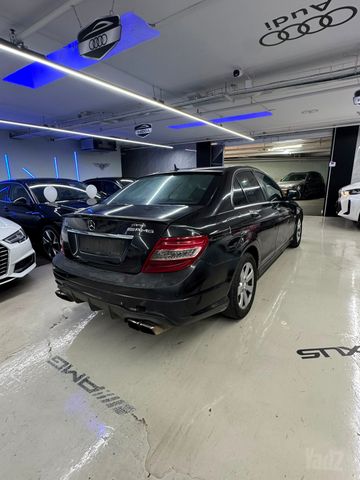 מרצדס-בנץ C-class