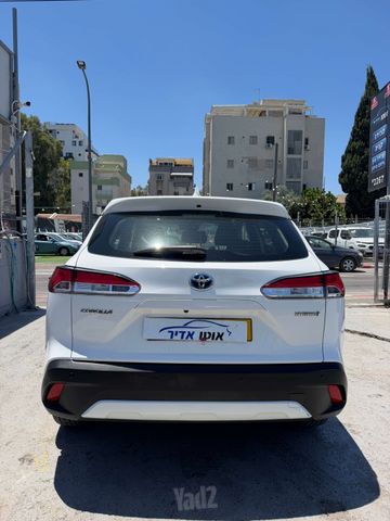 טויוטה קורולה קרוס