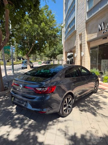 רנו מגאן
