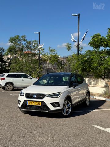 סיאט ארונה