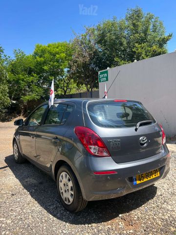יונדאי i20
