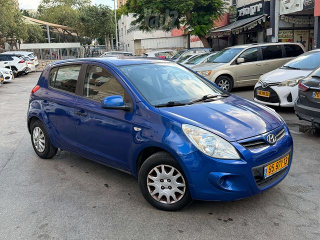 מודעת רכב יונדאי i20