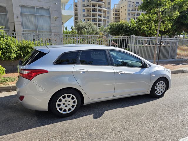 יונדאי i30