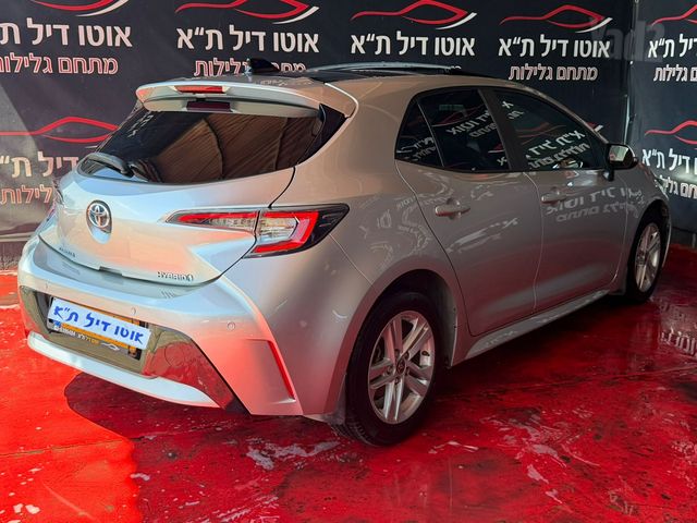 טויוטה קורולה