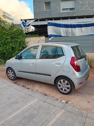 יונדאי i10