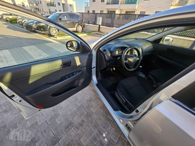 יונדאי i30