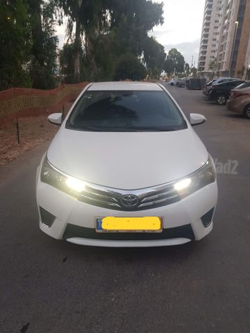 טויוטה קורולה