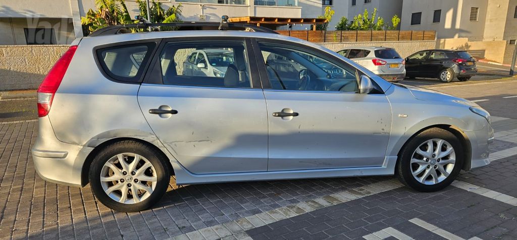 יונדאי i30