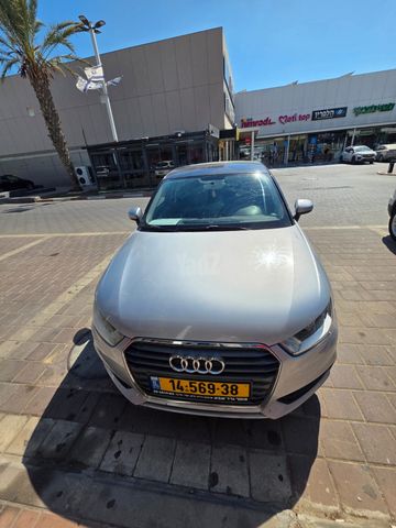 מודעת רכב אאודי A1