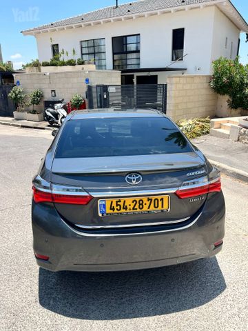 טויוטה קורולה