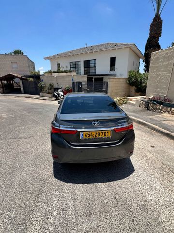 טויוטה קורולה
