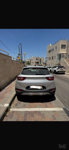 קיה סטוניק