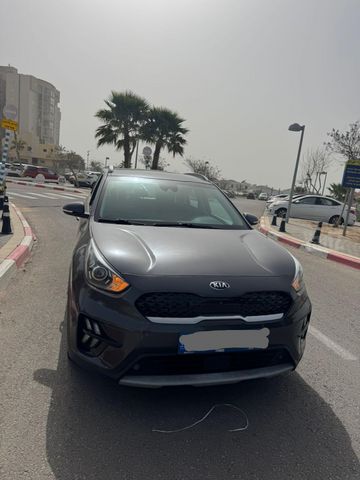 קיה נירו