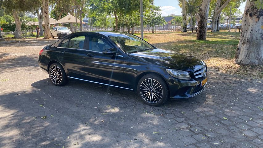 מודעת רכב מרצדס-בנץ C-class