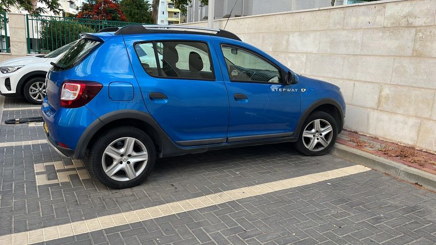 מודעת רכב דאצ'יה סנדרו