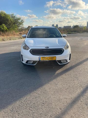קיה נירו