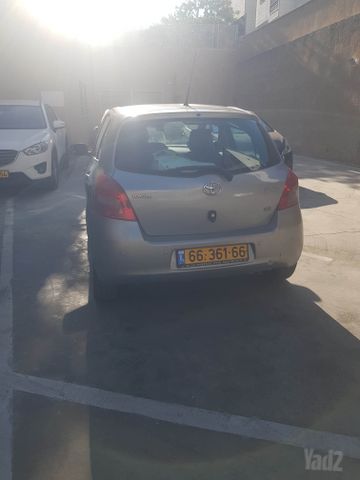 טויוטה יאריס