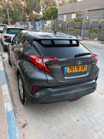טויוטה C-HR