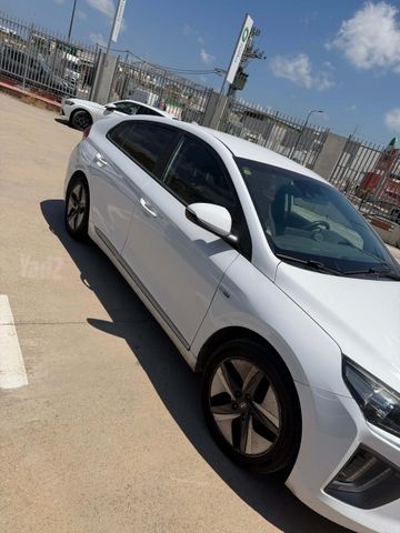 יונדאי איוניק