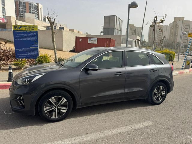 קיה נירו