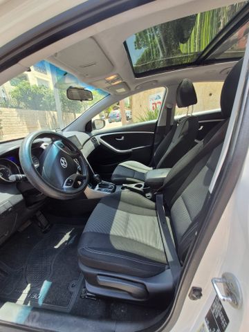 יונדאי i30