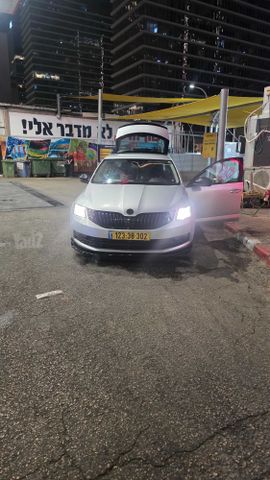 סקודה אוקטביה