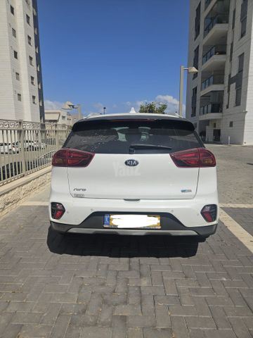 קיה נירו